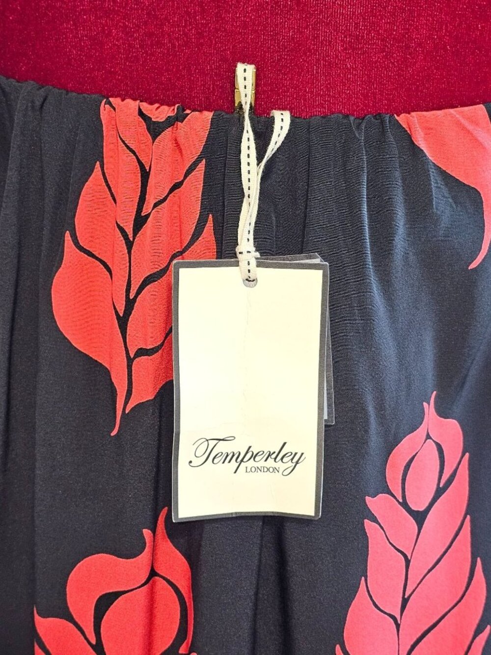 NWT Temperley London Women's Red Black Floral Silk Halter Neck Dress Size 6 2338 - Picture 10 of 13